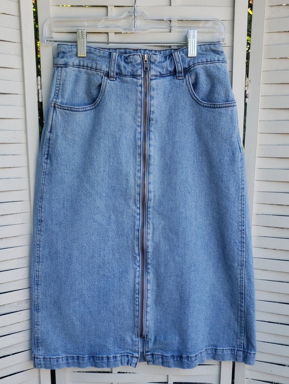 Madewell Light Wash Denim Skirt with Front Zip 26